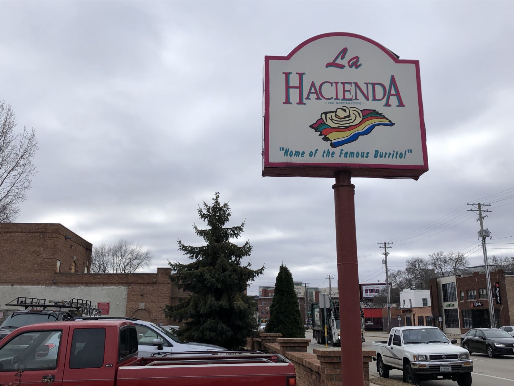 For Mexican: La Hacienda
